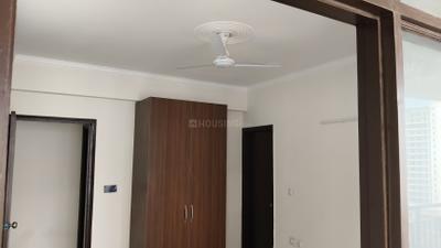 Bedroom Image of 1865 Sq.ft 3 BHK Apartment / Flat for rent in Cosmos Express 99, Sector 99 Gurgaon for Rs. 32000