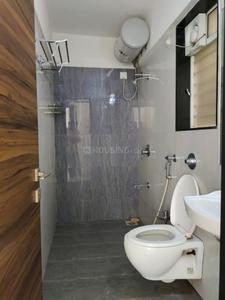 Bathroom Image of 770 Sq.ft 2 BHK Apartment / Flat for rent in Romell Peyton Place, Santacruz East Mumbai for Rs. 70000