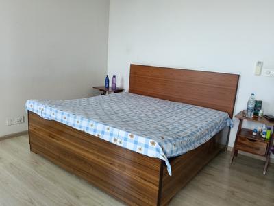 Bedroom Image of 2600 Sq.ft 3 BHK Apartment / Flat for sale in Experion Windchants, Sector 112 Gurgaon for Rs. 50000000