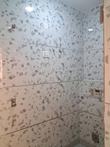 Common Bathroom Image of 900 Sq.ft 3 BHK Builder Floor for sale in Dwarka Mor New Delhi for Rs. 5900000