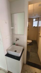 Bathroom Image of 2250 Sq.ft 3 BHK Apartment / Flat for rent in Motera Ahmedabad for Rs. 25000