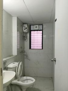 Common Bathroom Image of 770 Sq.ft 1 BHK Apartment / Flat for rent in Runwal Gardens Phase I, Dombivli East Thane for Rs. 12999
