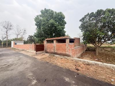 Image of 1000 Sq.ft Residential Plot / Land for sale in Bakshi Ka Talab, Lucknow for Rs. 899999
