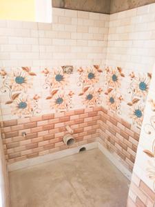 Bathroom Image of 750 Sq.ft 2 BHK Apartment / Flat for sale in Paschim Putiary Kolkata for Rs. 2400000