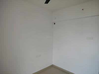 Bedroom Image of 750 Sq.ft 1 BHK Apartment / Flat for rent in Kavya Hill View, Kasarvadavali Thane for Rs. 15600