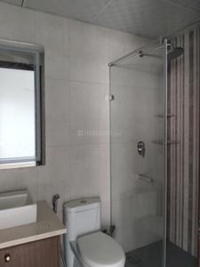 Bathroom Image of 2100 Sq.ft 3 BHK Apartment / Flat for sale in Central Park Aqua Front Towers, Sector 33 Sohna for Rs. 27000000