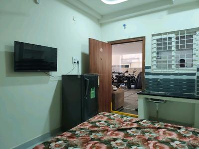 Bedroom Image of 470 Sq.ft 1 RK Apartment / Flat for rent in Kondapur Hyderabad for Rs. 17000