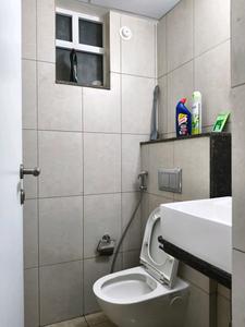 Common Bathroom Image of 510 Sq.ft 1 BHK Apartment / Flat for sale in Godrej Green Vistas by Godrej Properties Ltd. , Mahalunge Pune for Rs. 6000000