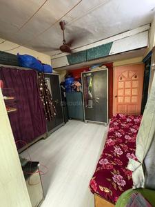 Bedroom Image of 400 Sq.ft 1 BHK Apartment / Flat for rent in Dahisar East Mumbai for Rs. 26000