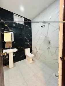 Bathroom Image of 1100 Sq.ft 2 BHK Builder Floor for sale in Patthri Bagh Dehradun for Rs. 5200000