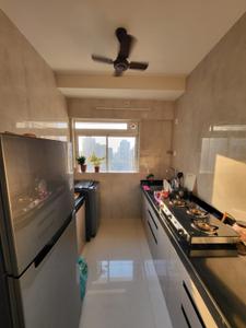 Kitchen Image of 700 Sq.ft 2 BHK Apartment / Flat for rent in Prabhadevi Mumbai for Rs. 150000