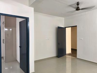Living Room Image of 950 Sq.ft 3 BHK Apartment / Flat for rent in Pyramid Infinity, Sector 70 Gurgaon for Rs. 27000