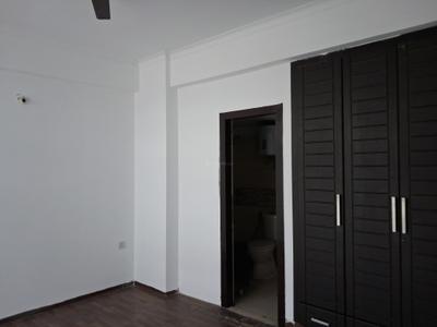 Bedroom Image of 950 Sq.ft 2 BHK Apartment / Flat for sale in Amrapali Zodiac, Sector 120 Noida for Rs. 8000000