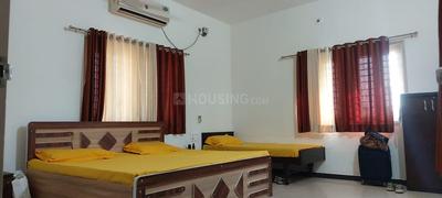 Bedroom Image of Boy's pg near amit nagar,harni,samasavli in Harni, Vadodara