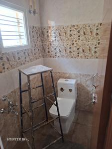 Bathroom Image of 1100 Sq.ft 1 BHK Builder Floor for rent in Laggere Bengaluru for Rs. 13000