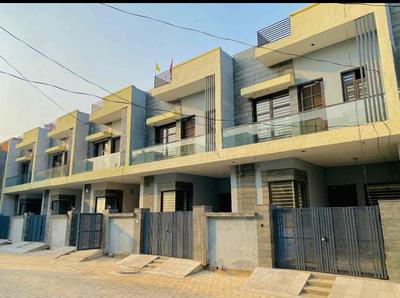 Image of 990 Sq.ft 2 BHK Apartment / Flat for sale in Ubber Palm Meadows Plot, Bhago Majra, Mohali for Rs. 4890000