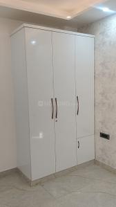 Bedroom Image of 990 Sq.ft 3 BHK Builder Floor for sale in Laxmi Nagar New Delhi for Rs. 15000000