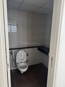 Image of 1800 Sq.ft 3 BHK Apartment / Flat for sale in Shapoorji Pallonji Parkwest, Jagajeevanram Nagar, Bengaluru for Rs. 28000000