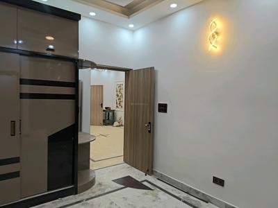 Bedroom Image of 1350 Sq.ft 3 BHK Builder Floor for sale in Indirapuram Ghaziabad for Rs. 12000000