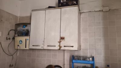 Kitchen Image of 490 Sq.ft 1 BHK Apartment / Flat for rent in RG Residency, Sector 120 Noida for Rs. 24500