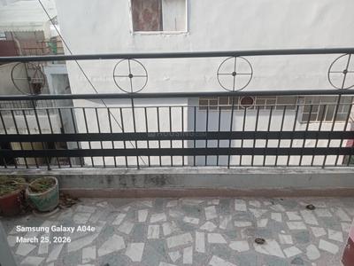 Balcony Image of 600 Sq.ft 1 BHK Builder Floor for rent in Janakpuri New Delhi for Rs. 15000
