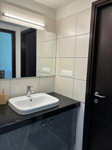 Image of 2000 Sq.ft 3 BHK Apartment / Flat for sale in Mahalakshmi Layout, Bengaluru for Rs. 40000000