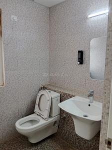 Bathroom Image of 1560 Sq.ft 3 BHK Apartment / Flat for rent in Shree Vardhman Victoria, Sector 70 Gurgaon for Rs. 55000