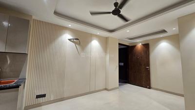 Bedroom Image of 1350 Sq.ft 3 BHK Builder Floor for sale in Freedom Fighters Enclave New Delhi for Rs. 9500000