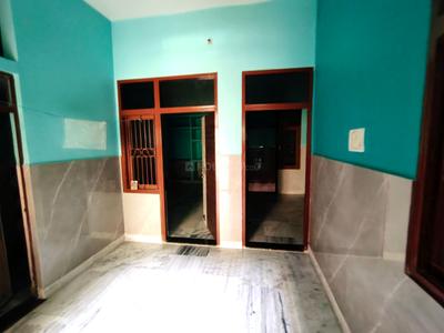 Bedroom Image of 900 Sq.ft 3 BHK Independent House for rent in Barra Kanpur for Rs. 12500
