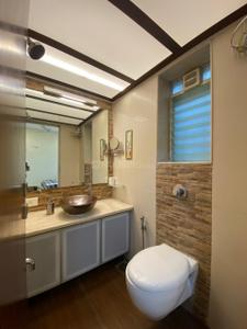Image of 1850 Sq.ft 4 BHK Apartment / Flat for rent in Kamala Hill Roof, Pali Hill, Mumbai for Rs. 450000