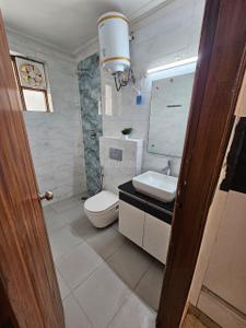 Image of 1900 Sq.ft 3 BHK Builder Floor for rent in Sector 46, Gurgaon for Rs. 60000