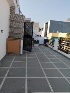 Balcony Image of 900 Sq.ft 2 BHK Builder Floor for rent in Janakpuri New Delhi for Rs. 30000