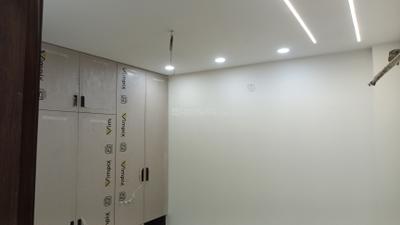 Bedroom Image of 1000 Sq.ft 3 BHK Builder Floor for sale in Pitampura New Delhi for Rs. 9500000
