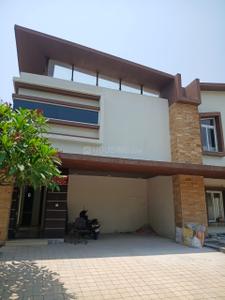 Image of 4060 Sq.ft 4 BHK Villa for rent in Kismatpur villas, Kismatpur, Hyderabad for Rs. 120000