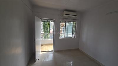 Bedroom Image of 905 Sq.ft 2 BHK Apartment / Flat for rent in Kothrud Pune for Rs. 45000