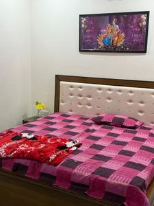 Bedroom Image of 950 Sq.ft 3 BHK Duplex for rent in Radhey Krishna Plot 02, Chhapraula Ghaziabad for Rs. 10000