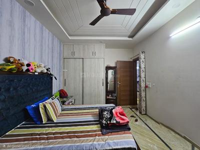 Bedroom Image of 2400 Sq.ft 4 BHK Builder Floor for sale in Vasundhara Colony Welfare, Vasundhara Ghaziabad for Rs. 18000000