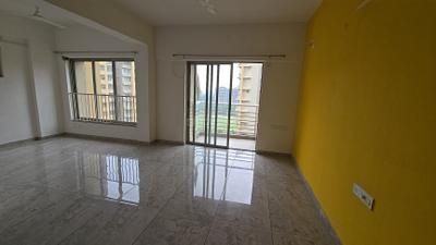 Living Room Image of 850 Sq.ft 2.5 BHK Apartment / Flat for rent in Adani The Meadows, Shantigram Ahmedabad for Rs. 28500