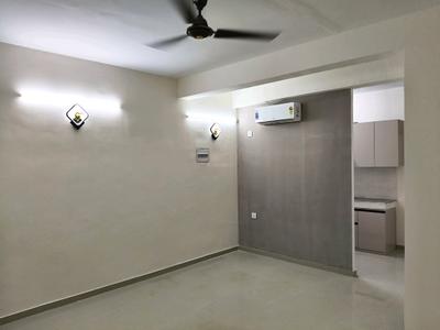 Living Room Image of 950 Sq.ft 3 BHK Apartment / Flat for rent in Pyramid Infinity, Sector 70 Gurgaon for Rs. 27000