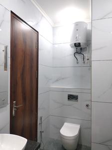 Common Bathroom Image of 1620 Sq.ft 3 BHK Builder Floor for sale in BPTP District 3, Sector 85 Faridabad for Rs. 17200000