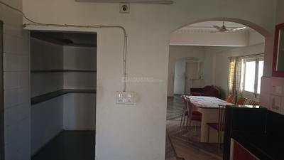 Kitchen Image of 1800 Sq.ft 3 BHK Apartment / Flat for rent in Paldi Ahmedabad for Rs. 40000