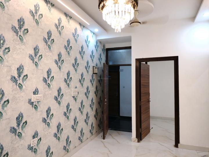 Vishal DLF Paradise Main Image 1