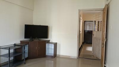 Living Room Image of 950 Sq.ft 2 BHK Apartment / Flat for rent in Magarpatta Iris, Magarpatta City Pune for Rs. 36000