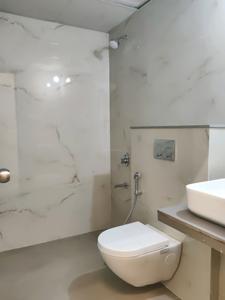 Common Bathroom Image of 2630 Sq.ft 4 BHK Apartment / Flat for rent in Neelkanth Lake View, Thane West Thane for Rs. 115000