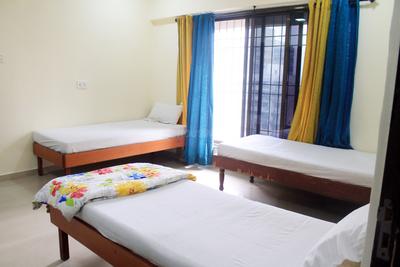 Bedroom Image of Sankalp Vigneshwar CHS LTD - Girls PG in Malad East, Mumbai