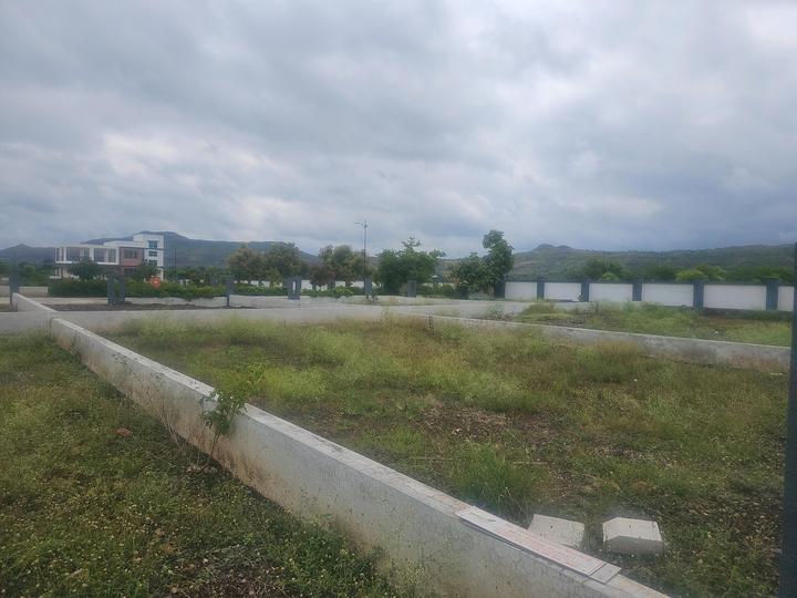 Uruli Kanchan Main Image 1