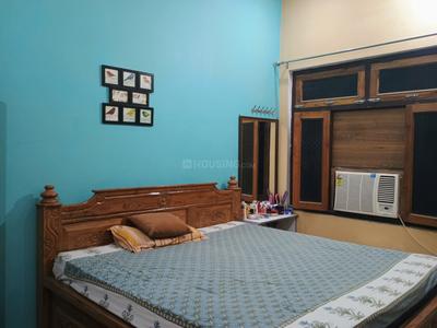 Bedroom Image of 1500 Sq.ft 4 BHK Builder Floor for rent in Jhalwa Allahabad for Rs. 25000