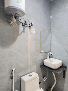 Bathroom Image of Royal Inn Pg in Sector 128, Noida