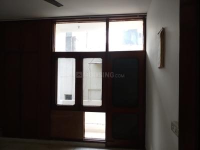 Bedroom Image of 2250 Sq.ft 2 BHK Builder Floor for rent in New Friends Colony New Delhi for Rs. 60000