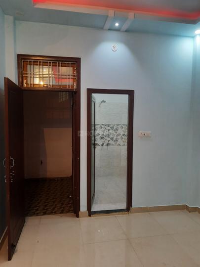 Jankipuram Extension Main Image 1